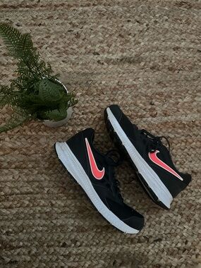 NIKE DOWNSHIFTER 6 SHOES